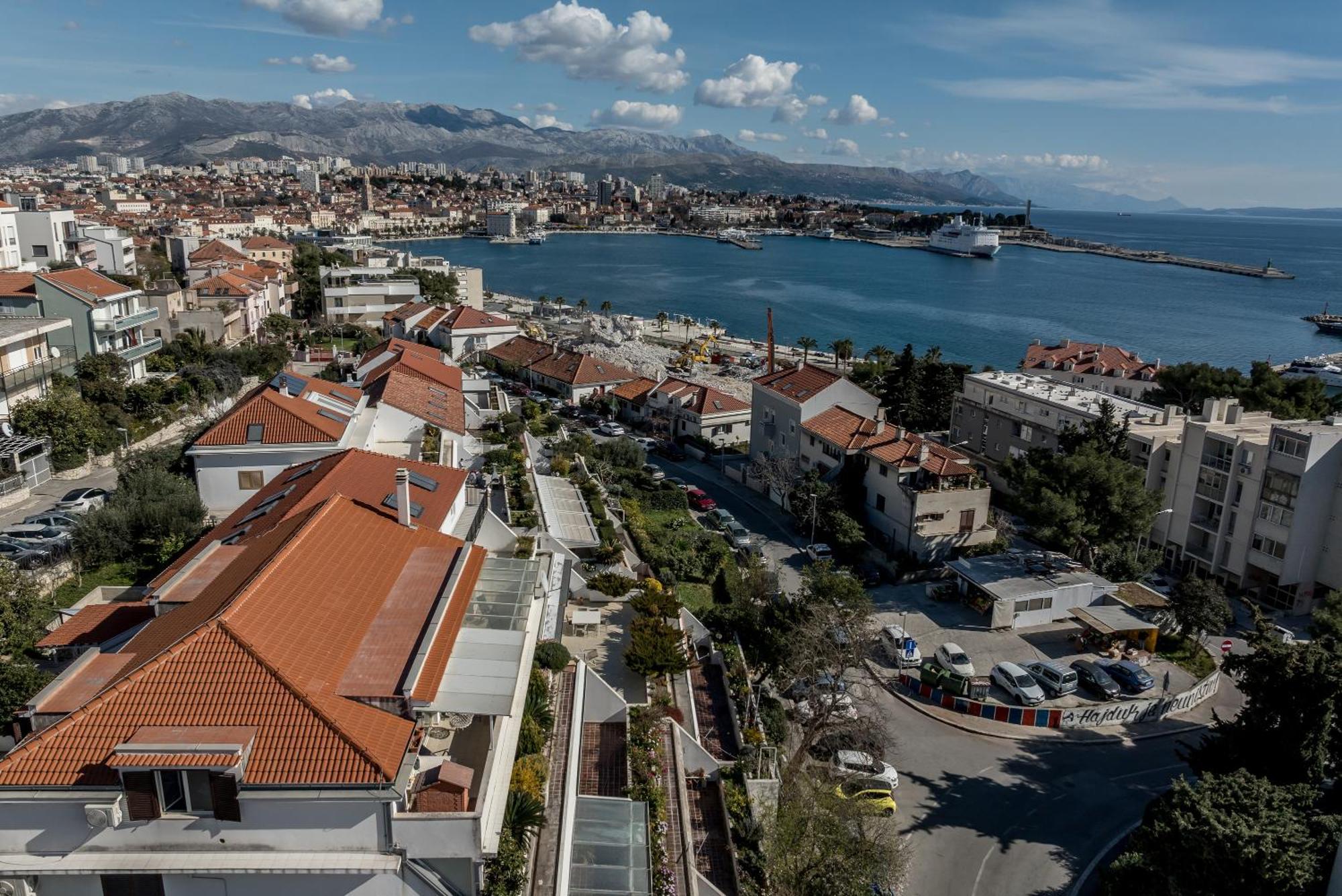 Urban Utopia Penthouse With Private Parking Split Dış mekan fotoğraf