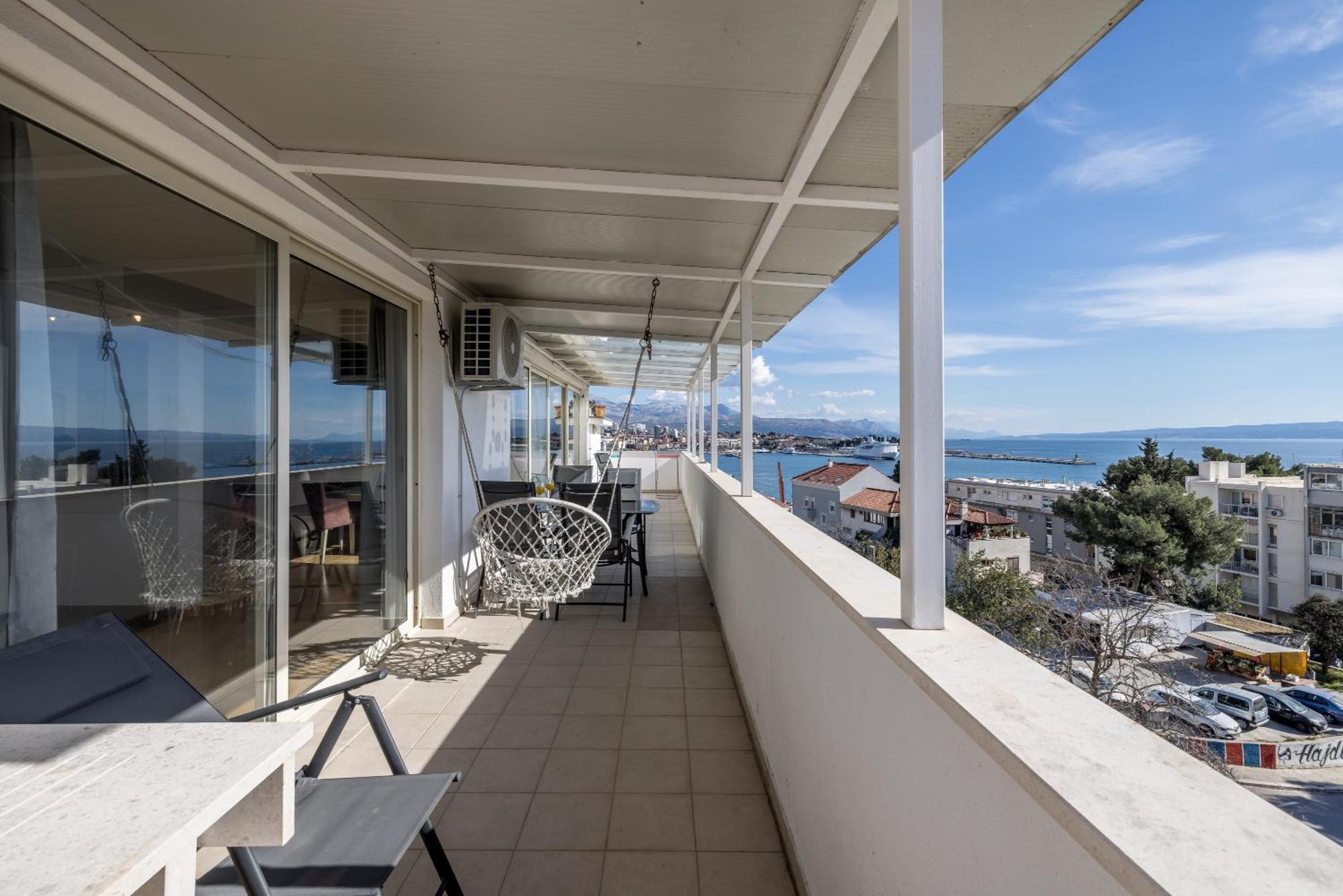 Urban Utopia Penthouse With Private Parking Split Dış mekan fotoğraf